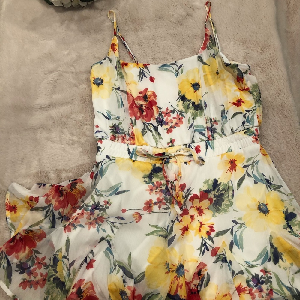 Trixxi Spagetti Strap Floral Romper, Size M
